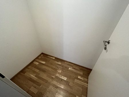 Geräumige 2-Zimmer-Wohnung mit zwei Balkonen - Photo 2