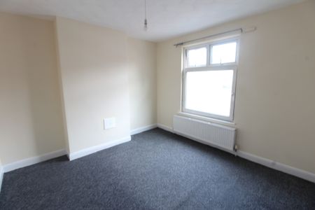 3 Bed House Morley Road Leicester LE5 - Ace Properties - Photo 5