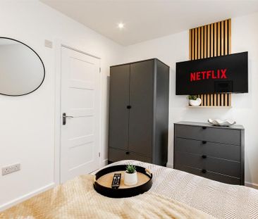 1 bedroom in a house share to rent - Photo 3