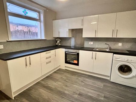 2 bedroom terraced house to rent - Photo 3