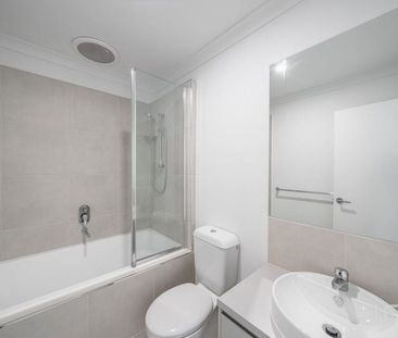 Brand New Living! - Photo 5