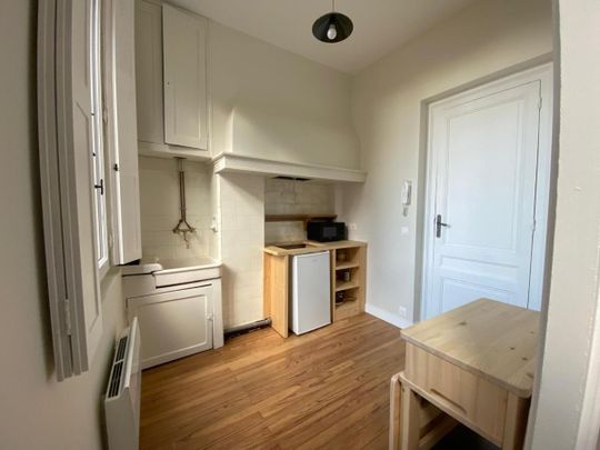 Location Appartement 1 pièce 28m² BORDEAUX 33000 - Photo 1