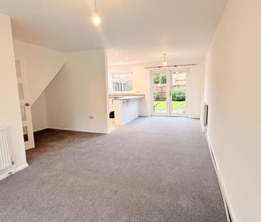 3 bedroom terraced house to rent - Photo 2
