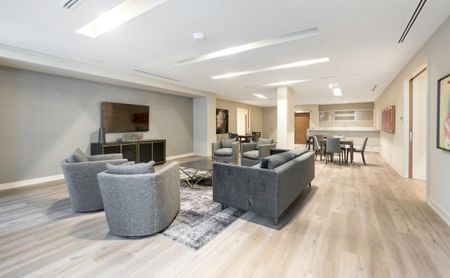 For Lease - 4055 Parkside Village Drive Unit# 815, Mississauga, Ontario - Photo 4