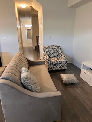 For Lease - 151 Velvet Way, Thorold, Ontario - Photo 1