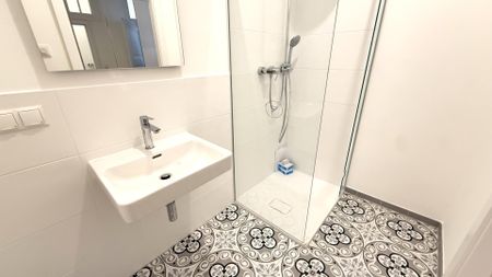 Unbefristeter ALTBAU - ERSTBEZUG NACH GENERALSANIERUNG in TOP-LAGE und unmittelbarer U1-Nähe - Foto 4