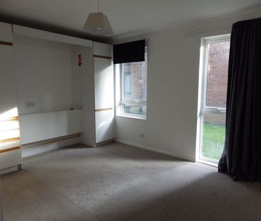 Studio Flat, Tremona Court, SO16 - Photo 6