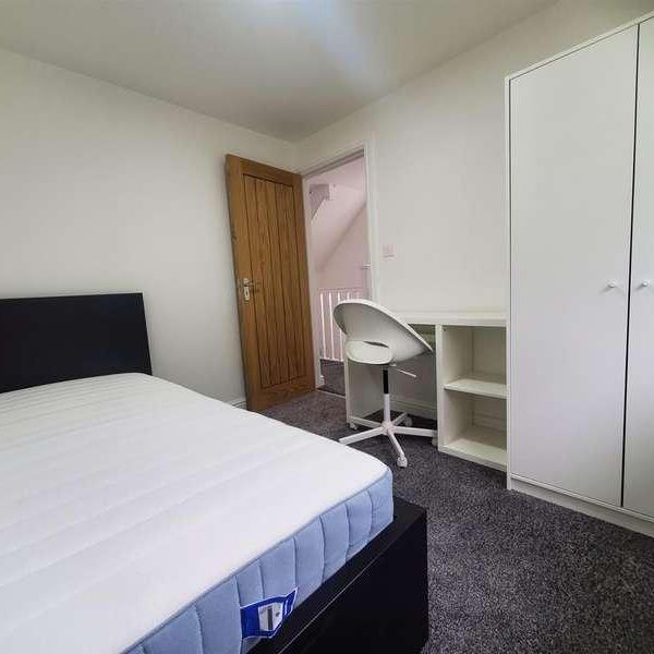 Malvern Road, Newsome, Huddersfield, HD4 - Photo 1