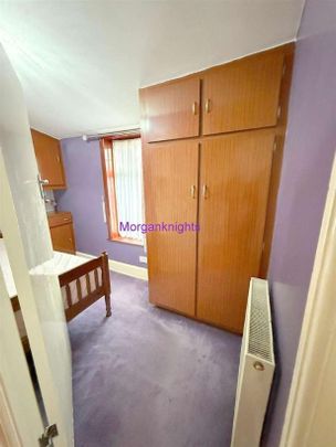 Plashet Grove, Eastham, E6 - Photo 1