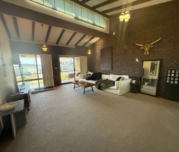 Beachside Beauty! - Photo 1