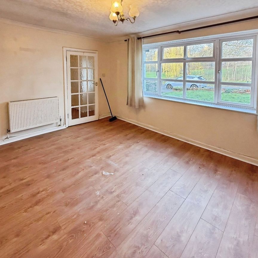 3 bedroom House To Let Total Size: 1055 SQ FT - Photo 1