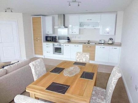 2 bedroom apartment to rent - Photo 3