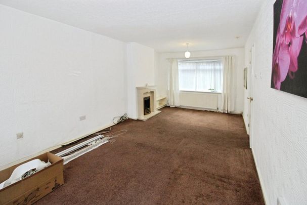 4 bedroom semi-detached house to rent - Photo 1
