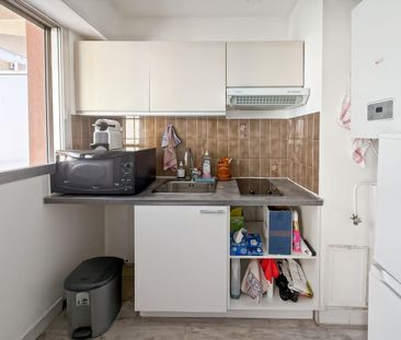 Location Appartement 1 pièce 28m² ANTIBES 06600 - Photo 4