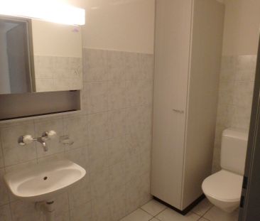 Gepflegt, mit offener Wohnküche - Foto 4