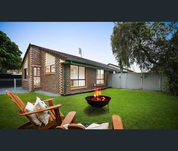 16 Jarmo Crescent, Southport, Qld 4215 - Photo 3