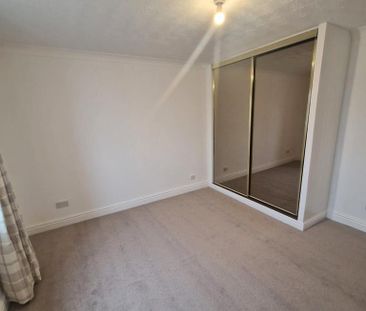 3 bedroom apartment to rent - Photo 6