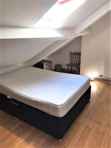 8 bedroom house to rent - Photo 2