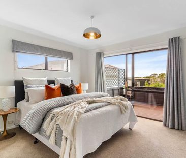 Peaceful newly renovated brick cedar modern ... - Photo 5