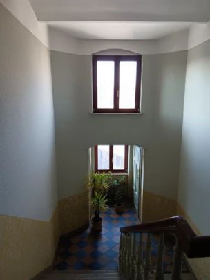 Dachgeschosswohnung mit Balkon in Görlitzer Südstadt - Photo 1