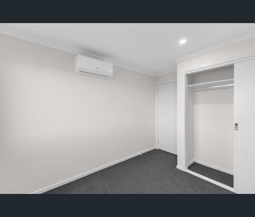 5 BEDROOM FAMILY HOME WITH LARGE YARD! - Photo 4