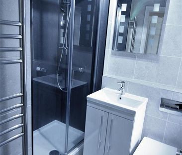 4 bedroom private hall to rent - Photo 3