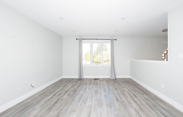 For Lease - 389 Churchill Court Unit# A, Waterloo, Ontario - Photo 1