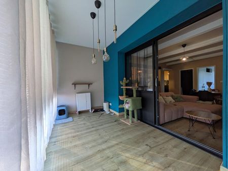 Location Appartement 3 pièces 60m² HYERES 83400 - Photo 4