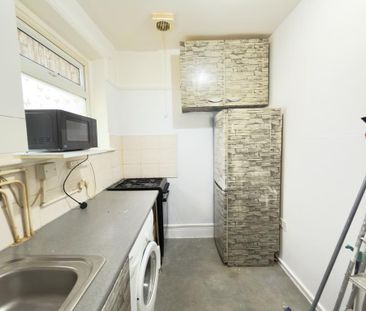 Studio to rent - Photo 6