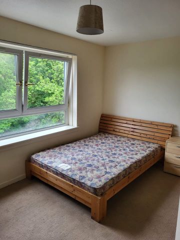 2 Bed Flat, Dumbiedykes Road, EH8 - Photo 3