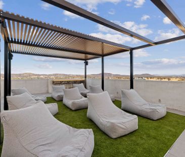 Two bedroom located in the heart of Gungahlin - Photo 6