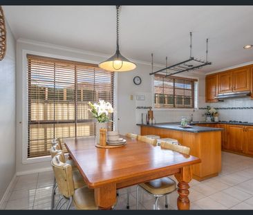 Sydenham Family Home! - Photo 5