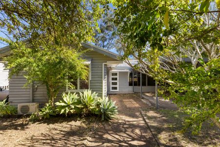 42 Blackheath Road, Oxley QLD 4075 - House For Rent - $700 | Domain - Photo 5