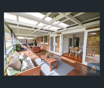Comfortable Family Home in a Peaceful Kings Langley Setting - Photo 6