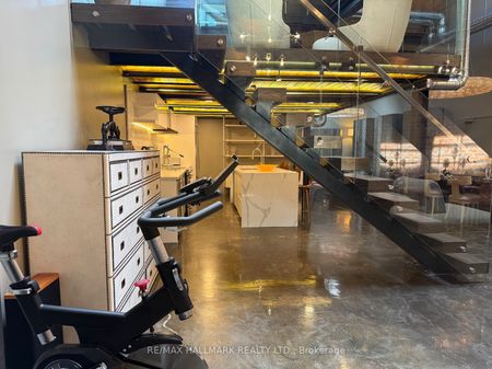 i-Zone Lofts 326 - Photo 2