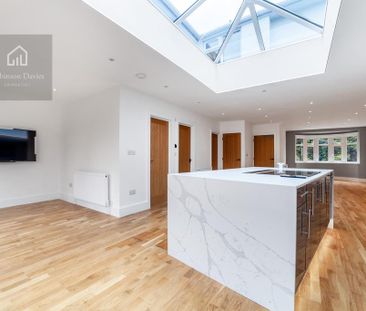 5 bedroom semi-detached house to rent - Photo 4