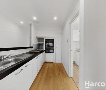 Modern Living in Balcatta - Photo 3