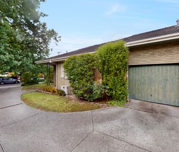 1/11 Allenby Road, Canterbury VIC 3126 - House For Rent | Domain - Photo 6
