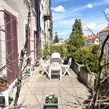 Magnifique appartement-terrasse entièrement rénové de 2 pièces - Photo 3