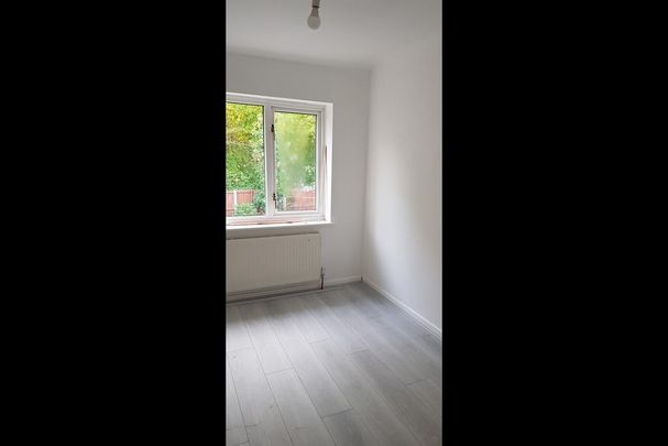 1 bedroom semi-detached house to rent - Photo 1