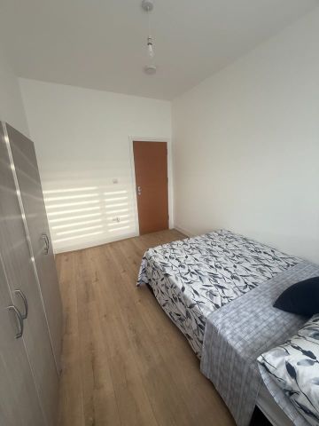 Room in a Shared House, Compton Crescent, N17 - Photo 3