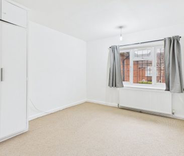 Ethorpe Crescent, Gerrards Cross, Buckinghamshire,SL9 - Photo 6