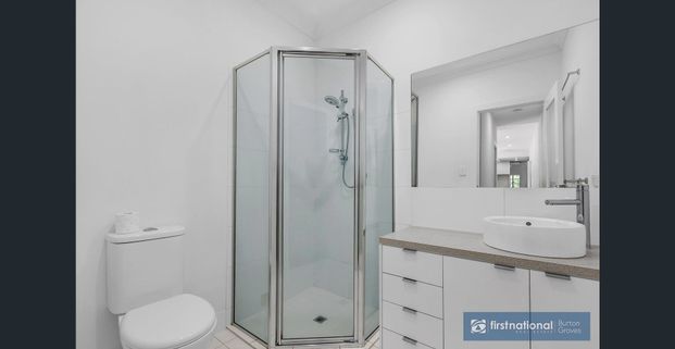 MODERN AND WELL APPOINTED IN CONVENIENT LOCATION - Photo 1