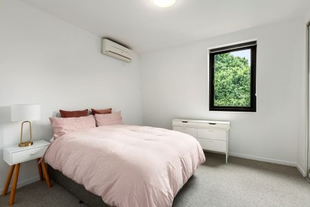 16 Dianella Walkway, Brunswick East VIC 3057 - Townhouse For Rent | Domain - Photo 2