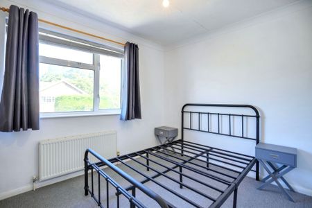 2 bed end of terrace house to rent in Northleigh Close, Maidstone, ME15 - Photo 4