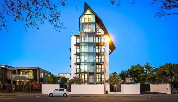 Latimer Square Central City Living! - Photo 1