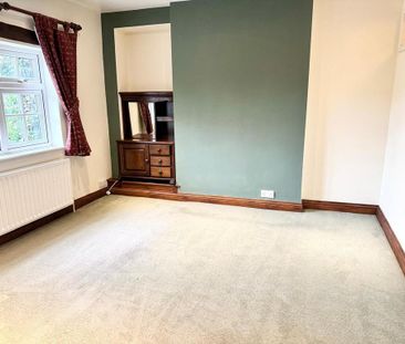 4 bedroom semi-detached house to rent - Photo 3