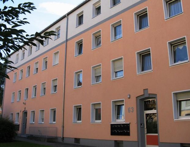 Modernisierte 2-Zimmer-Wohnung im Hochparterre ohne Balkon - Foto 1