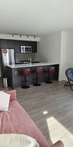 2 beds 1 bath Apartment - Photo 3