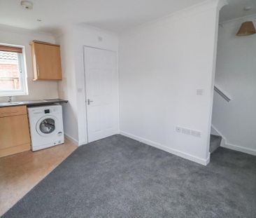 1 bedroom semi-detached house to rent - Photo 4